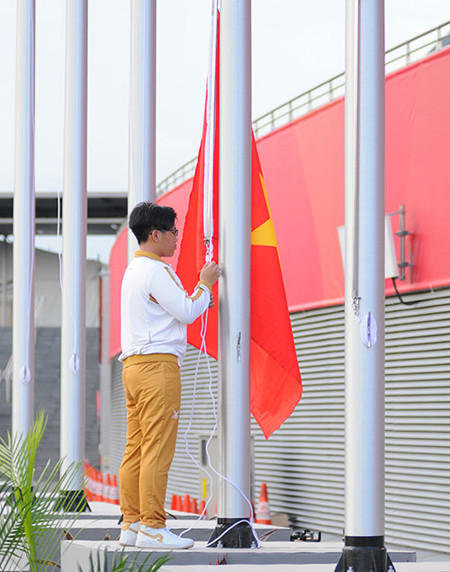 Xúc động Lễ thượng cờ Việt Nam tại SEA Games 28 ảnh 1