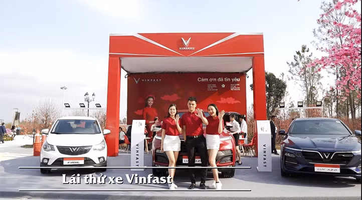 Những kỷ lục "gây choáng" trong Lễ hội hoa xuân lớn nhất Việt Nam ảnh 8