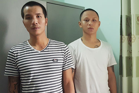 Tóm cổ bộ đôi bất hảo, số vụ cướp giật túi xách của phụ nữ giảm hẳn ảnh 1