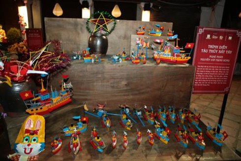 Chuyện về đồ chơi Trung thu bằng sắt Tây ảnh 2