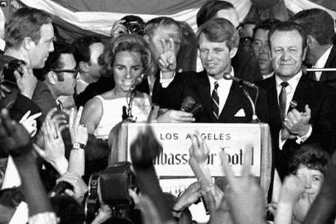 Nghi ngờ có thủ phạm bí ẩn thứ hai sát hại ứng viên Tổng thống Mỹ Kennedy ảnh 1