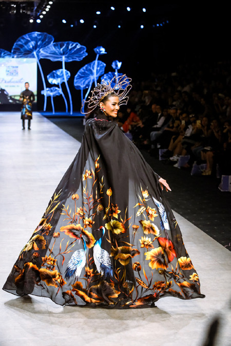 Lương Thế Thành - Thuý Diễm tái hiện "đám cưới" trên sàn catwalk ảnh 1 Lương Thế Thành - Thuý Diễm tái hiện "đám cưới" trên sàn catwalk ảnh 1