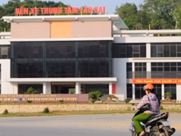 Doanh nghiệp vận tải từ chối về bến mới ảnh 1