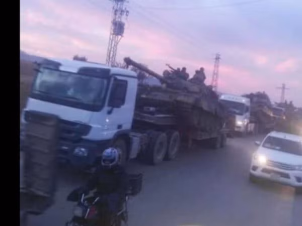 Đoàn xe quân sự lớn của SAA rầm rập tiến về tây bắc Syria ảnh 1