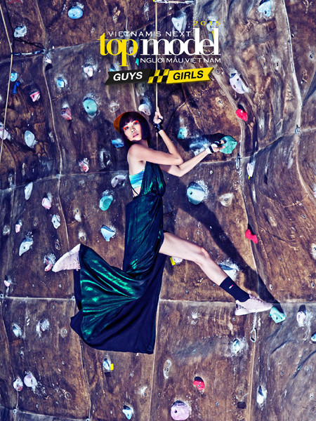 Mãn nhãn với thử thách chụp hình trên trên vách núi ảnh 1