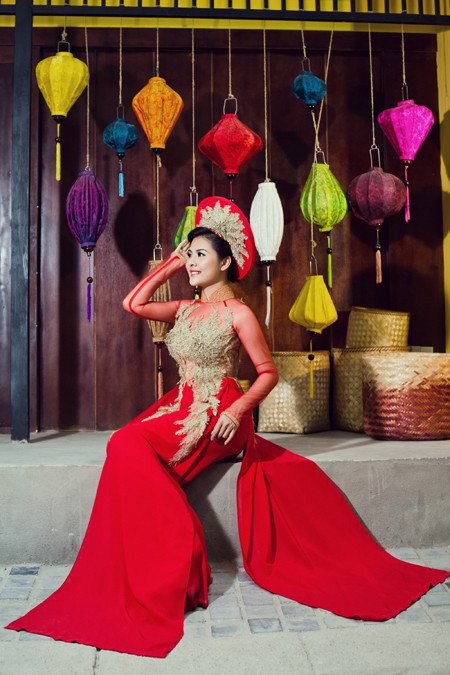 Vân Trang "gợi ý" những mẫu áo dài lộng lẫy chuẩn bị cho mùa cưới ảnh 6