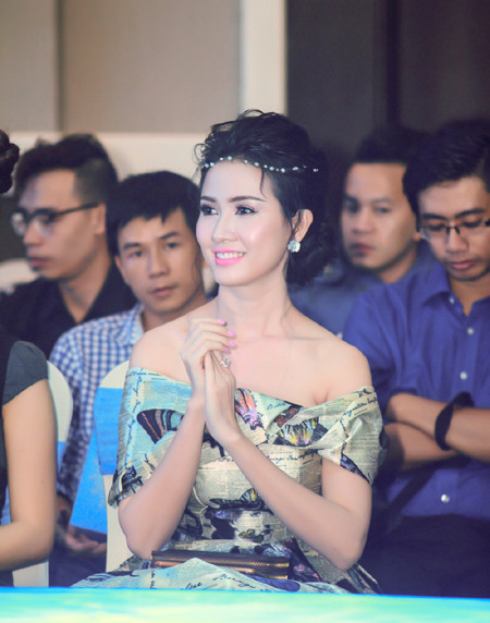 Phan Thị Mơ lộng lẫy dự gala "Người đẹp và lòng nhân ái" ảnh 4