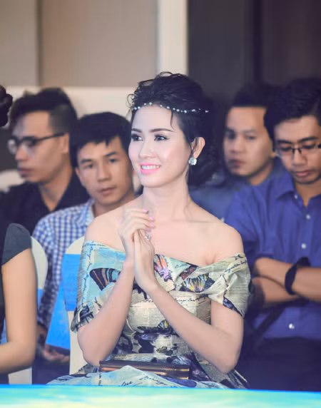 Phan Thị Mơ lộng lẫy dự gala "Người đẹp và lòng nhân ái" ảnh 4