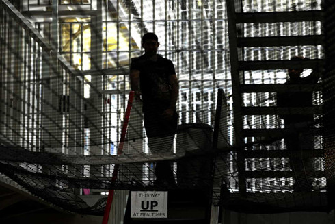 Cuộc khủng hoảng sức khỏe tâm thần của phạm nhân trong các nhà tù ở Anh ảnh 1