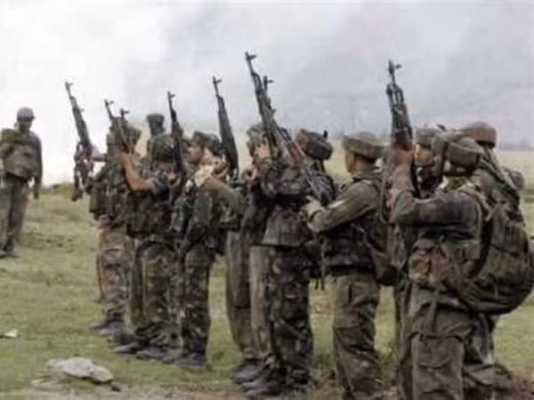 Pakistan tiếp tục nổ súng nhằm vào Jammu và Kashmir của Ấn Độ ảnh 1