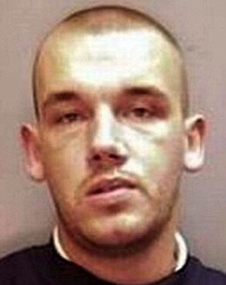 Ở tù vẫn có tivi, giày dép hàng hiệu và Iphone 6S để dùng ảnh 1