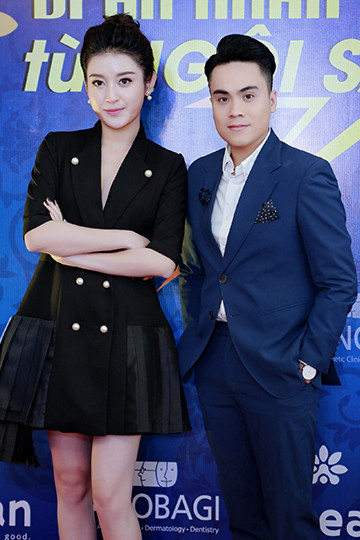 Á hậu Huyền My - MC Thái Dũng thân thiết tại sự kiện ảnh 2