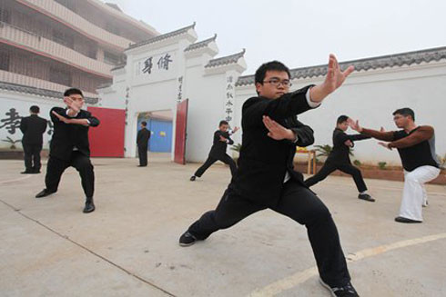 Vụ án làm thức tỉnh người Trung Quốc về mặt trái của các cơ sở cai nghiện Internet ảnh 2