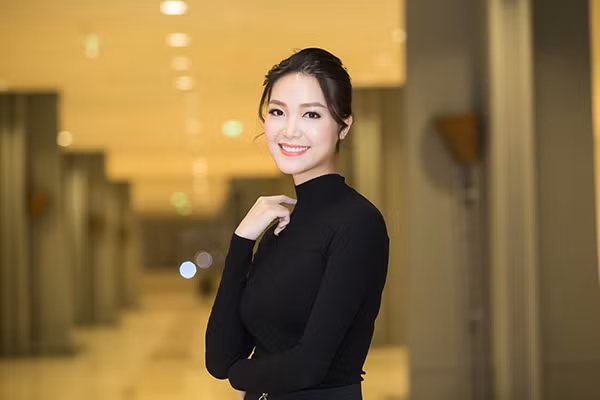 Hoa hậu Thùy Dung đọ dáng cùng Hoa hậu Mỹ Linh ảnh 3 Hoa hậu Thùy Dung đọ dáng cùng Hoa hậu Mỹ Linh ảnh 3
