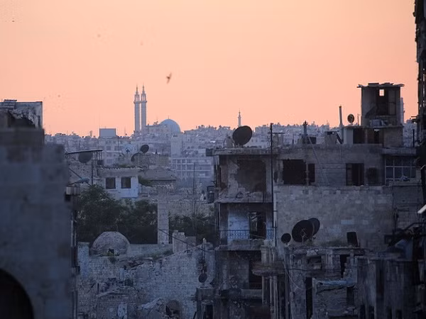 Quân đội Nga giao hàng viện trợ của Mông Cổ cho người dân Latatkia ở Syria ảnh 1