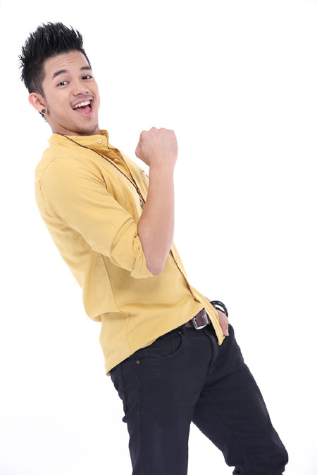 Quán quân Trọng Hiếu chính thức ra mắt MV đầu tay "Con đường tôi" ảnh 3