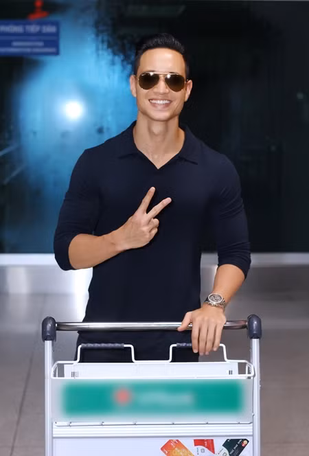 Kim Lý "lẻ bóng" đi dự liên hoan phim Toronto ảnh 3