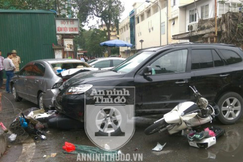 Bị ô tô đâm, kéo lê hàng trăm mét: Làm sao để… sống sót? ảnh 1