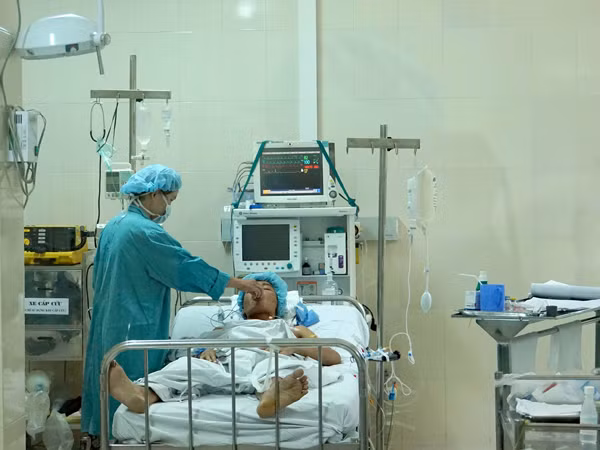 2 bệnh nhân được ghép tạng đã bình phục ảnh 1