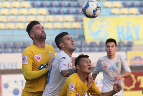 Ngoại binh "thất sủng" ở V-League ảnh 1