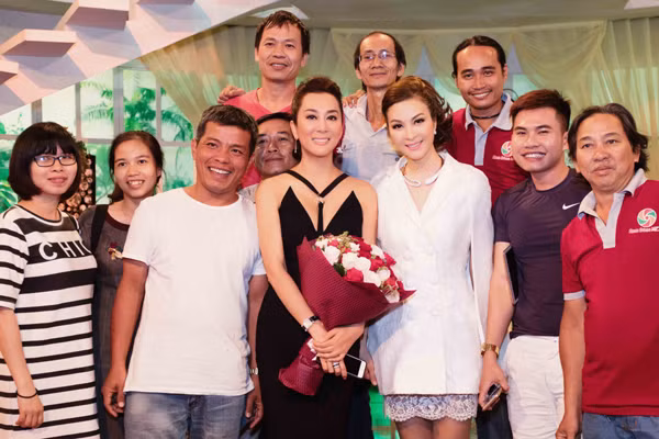 Cặp đôi MC Thanh Mai - Kỳ Duyên đọ sắc trên sóng truyền hình ảnh 9