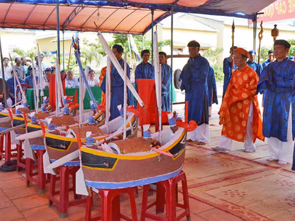 Đảo Lý Sơn: Tổ chức lễ khao lề thế lính Hoàng Sa ảnh 1