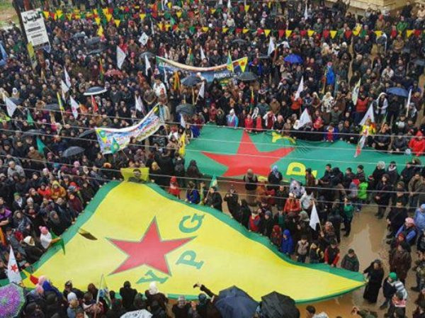 Hàng nghìn người ở bắc Syria biểu tình chống lại cuộc tấn công tiềm năng của Thổ Nhĩ Kỳ ảnh 1