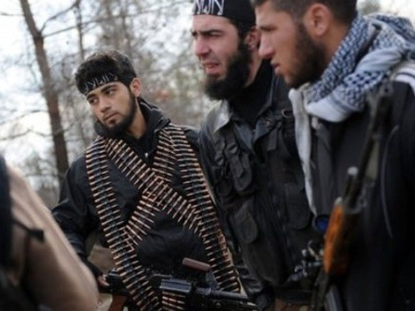 Phiến quân 11 khu vực bất ngờ hạ vũ khí, đầu hàng quân đội Syria ảnh 1 Phiến quân 11 khu vực bất ngờ hạ vũ khí, đầu hàng quân đội Syria ảnh 1