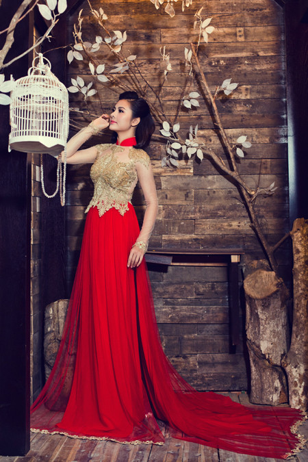 Vân Trang "gợi ý" những mẫu áo dài lộng lẫy chuẩn bị cho mùa cưới ảnh 3