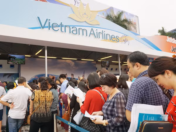 "Săn" vé rẻ, tour khuyến mãi ảnh 1