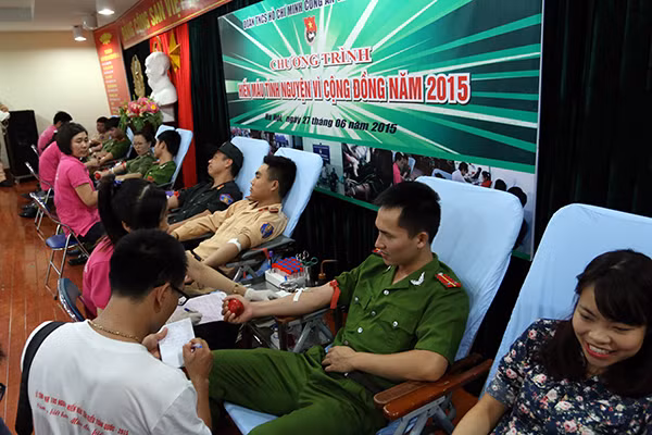 Tuổi trẻ Công an Thủ đô hiến máu vì cộng đồng: Một giọt máu cho đi... ảnh 8