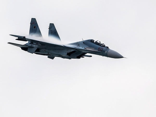 Su-27 Nga đánh chặn máy bay trinh sát Thụy Điển trên Biển Baltic ảnh 1