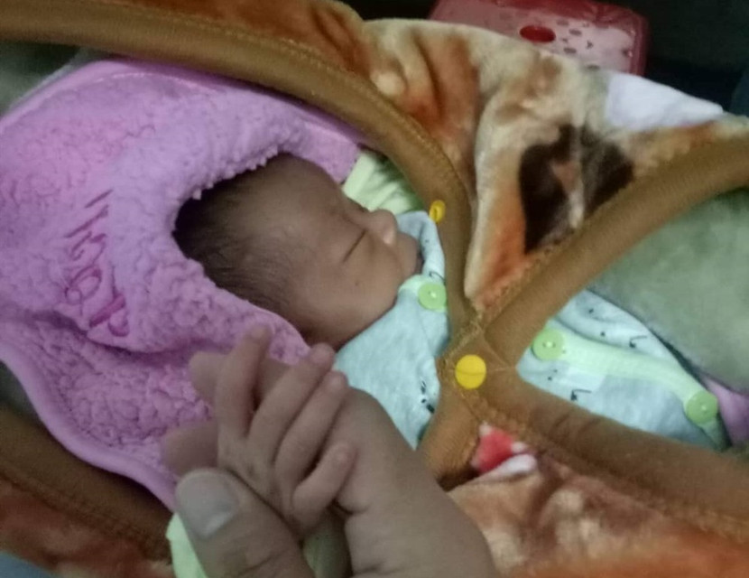 Người mẹ 25 tuổi bán con mới sinh lấy 40 triệu đồng ảnh 1