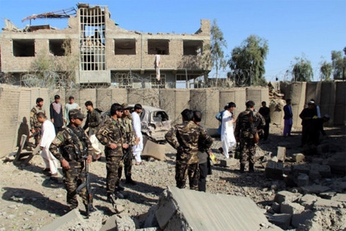 Củng cố lực lượng chống Taliban, Tổng thống Afghanistan bất ngờ thay Bộ trưởng Nội vụ và Quốc phòng ảnh 1