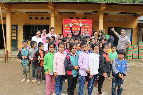 Sẻ chia yêu thương nhận lại tiếng cười ảnh 3