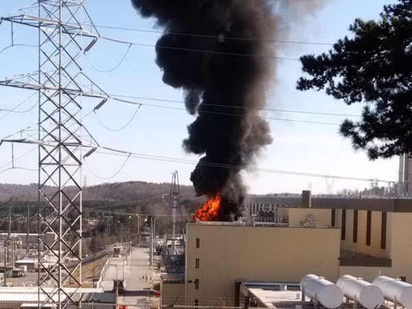 Nhà máy điện hạt nhân bốc cháy nghi ngút tại Nam Carolina, Mỹ ảnh 2