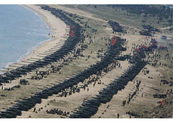 Thế giới dường như nín thở vào ngày kỷ niệm ngày sinh của cố chủ tịch Kim Nhật Thành, tuy nhiên Triều Tiên đã không thử hạt nhân vào ngày đó, tuy nhiên nước này lại thử tên lửa đạn đạo vào chỉ một ngày sau đó. Mới đây nhất nước này lại tiếp tục tổ chức cuộc tập trận pháo bắn đạn thật được coi là lớn nhất lịch sử nước này với sự tham gia của hơn 300 khẩu pháo các loại.