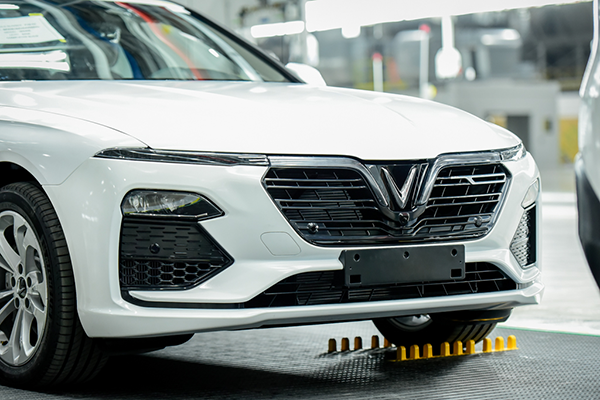 VinFast đưa 155 ô tô Lux ra nước ngoài kiểm tra, thử nghiệm ảnh 3