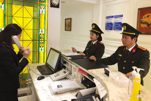 Người Đội trưởng truyền lửa nghề thầm lặng ảnh 2