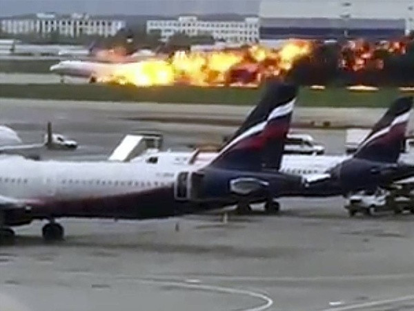 Danh tính người đầu tiên thiệt mạng trong vụ tai nạn máy bay ở Sheremetyevo ảnh 1