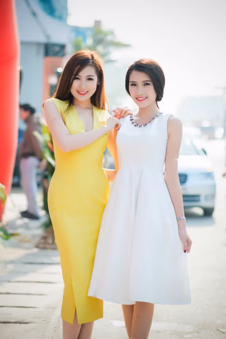 Top 5 Nguyễn Thanh Tú “đọ sắc” với Á hậu Tú Anh ảnh 1