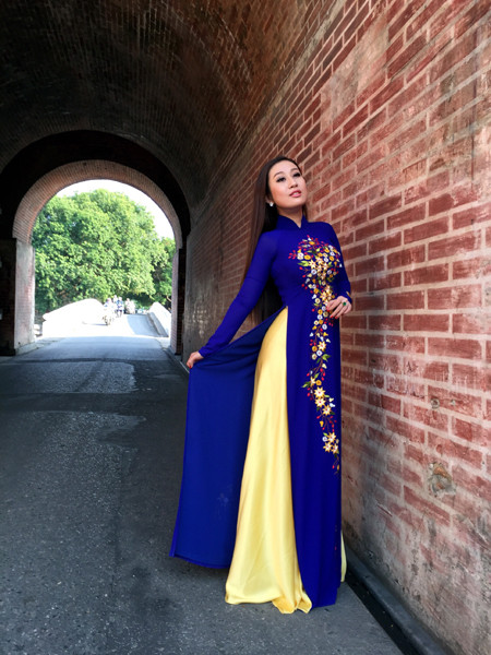 MC Kim Trang khoe vẻ đẹp dịu dàng ở cố đô Huế ảnh 2