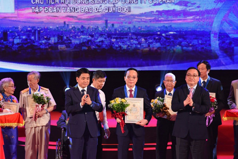 Chủ tịch Tập đoàn vàng bạc đá quý DOJI: Tích cực đóng góp vào sự phát triển của Thủ đô ảnh 1