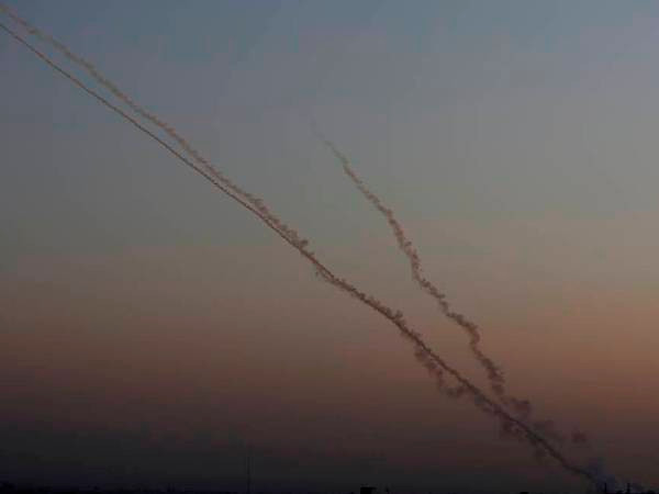 Vùng Xanh ở Thủ đô Iraq tiếp tục bị tấn công bằng tên lửa ảnh 1