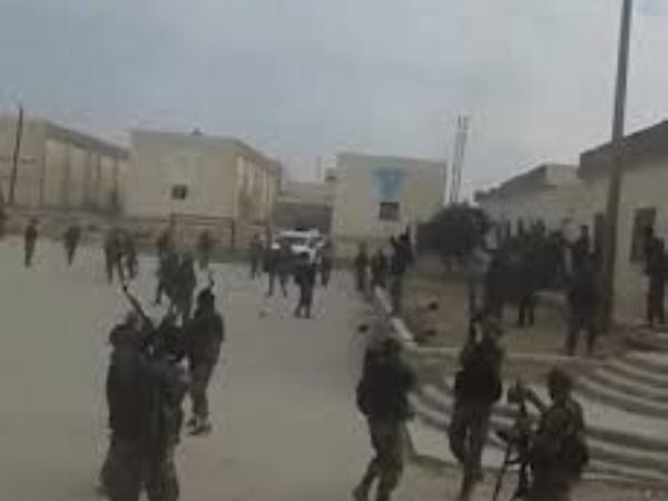 Lực lượng do Nga hậu thuẫn kết thúc khóa huấn luyện tại Deir Ezzor, sẵn sàng tham chiến ảnh 1 Lực lượng do Nga hậu thuẫn kết thúc khóa huấn luyện tại Deir Ezzor, sẵn sàng tham chiến ảnh 1