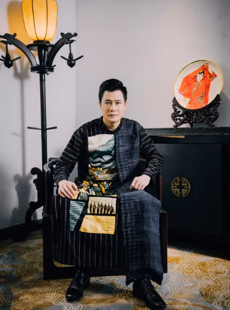 Hé lộ bộ sưu tập áo dài của NTK Vũ Việt Hà lấy cảm hứng từ người H’Mong Đen ảnh 6