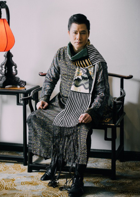 Hé lộ bộ sưu tập áo dài của NTK Vũ Việt Hà lấy cảm hứng từ người H’Mong Đen ảnh 3