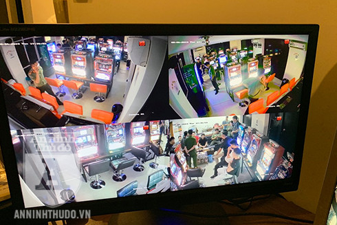 "Sòng bạc điện tử" phục vụ người nước ngoài bất ngờ bị đột kích trong đêm ảnh 3 "Sòng bạc điện tử" phục vụ người nước ngoài bất ngờ bị đột kích trong đêm ảnh 3