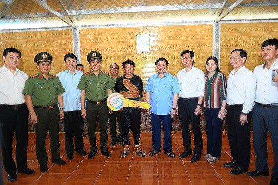 Xây dựng, sửa chữa nhà ở cho gần 1.400 hộ dân nghèo tại huyện Vân Hồ, tỉnh Sơn La ảnh 2