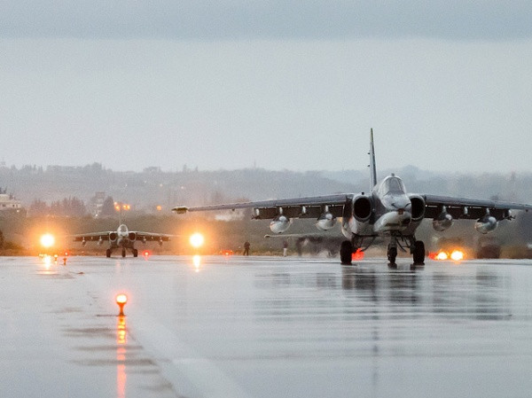 Phiến quân liên tục thất bại khi cố tấn công căn cứ quân sự Hmeimim của Nga ở Syria ảnh 1